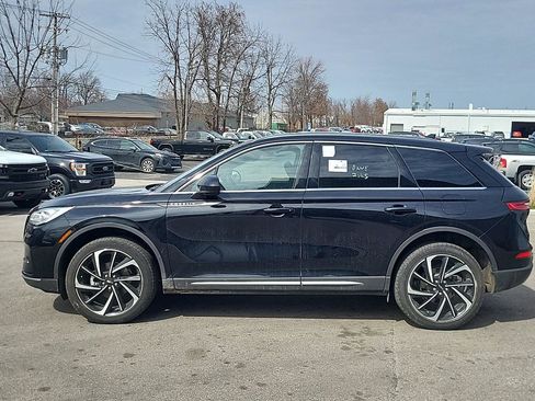 Used 2023 Lincoln Corsair Reserve image 6