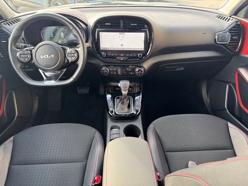 Certified 2025 Kia Soul GT-Line w/ GT-Line Technology Package FWD image 13