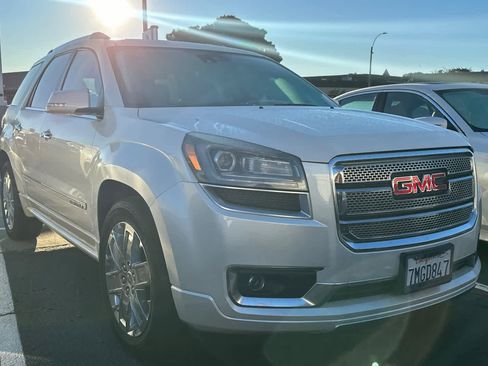 Used 2015 GMC Acadia Denali image 3