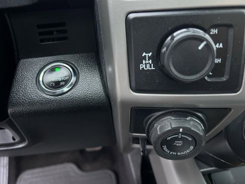 Used 2016 Ford F150 Lariat w/ Equipment Group 502A Luxury image 31