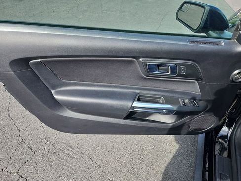 Used 2019 Ford Mustang Coupe RWD image 13