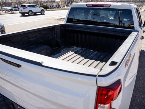 Used 2025 Chevrolet Silverado 1500 W/T w/ WT Value Package image 9