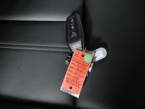Certified 2025 Audi Q5 Premium Plus w/ Premium Plus image 26