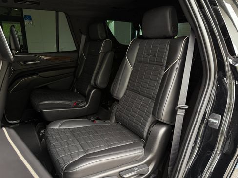 Used 2021 Cadillac Escalade Sport Platinum image 24