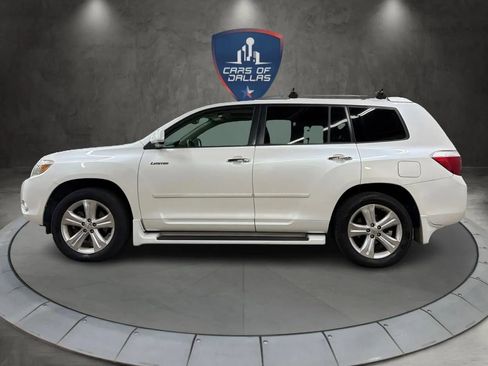 Used 2010 Toyota Highlander Limited FWD image 2