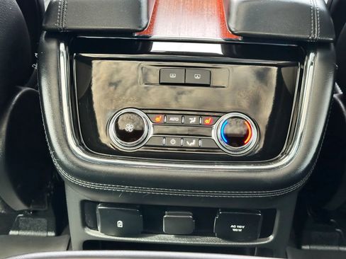 Used 2020 Lincoln Navigator L Reserve w/ Luxury Package AWD/4WD image 39