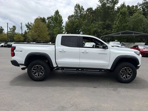 Used 2025 Chevrolet Colorado ZR2 AWD/4WD image 14