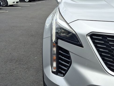 Used 2019 Cadillac XT4 Premium Luxury w/ Driver Awareness Package FWD image 9