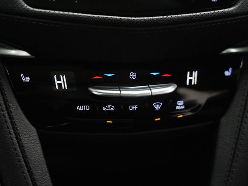 Used 2022 Cadillac XT5 Premium Luxury w/ LPO, Floor Liner Package image 27