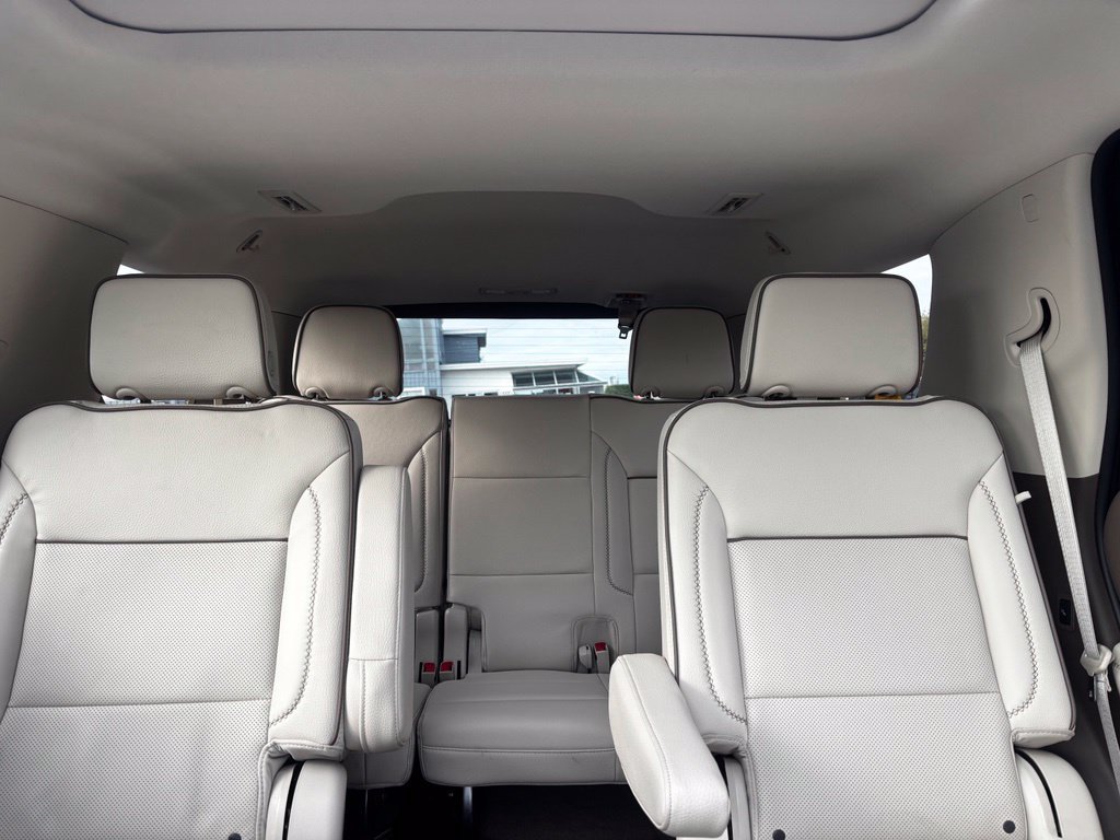 Used 2023 GMC Yukon Denali AWD/4WD image 14