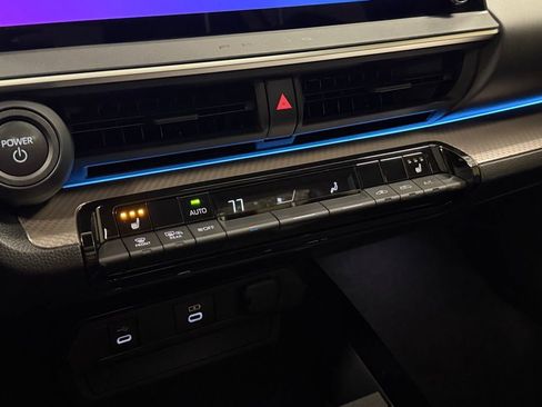 Used 2024 Toyota Prius XLE image 21