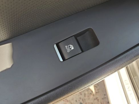 Used 2015 Hyundai Genesis 3.8 w/ Option Group 04 image 41