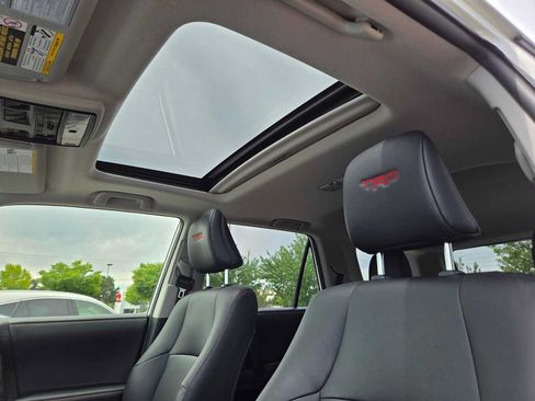 Certified 2023 Toyota 4Runner TRD Off-Road Premium w/ Moonroof Package AWD/4WD image 25