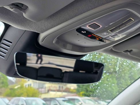 Used 2025 Volvo XC40 B5 Plus w/ Climate Package image 27