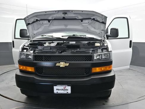 Used 2024 Chevrolet Express 3500 LS RWD image 41