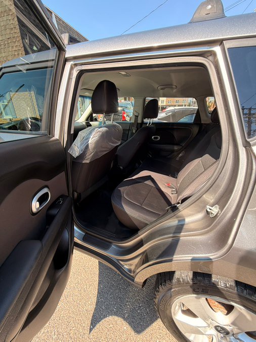 Used 2019 Kia Soul FWD image 9