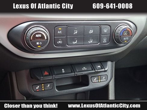 Used 2016 Chevrolet Colorado LT w/ Luxury Package, Chrome AWD/4WD image 15