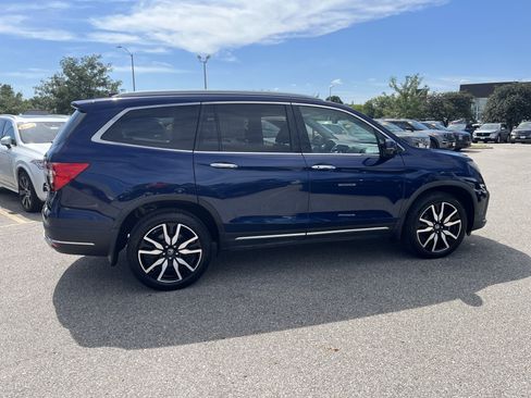 Used 2019 Honda Pilot Touring image 4