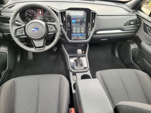 Used 2025 Subaru Forester Premium AWD/4WD image 5