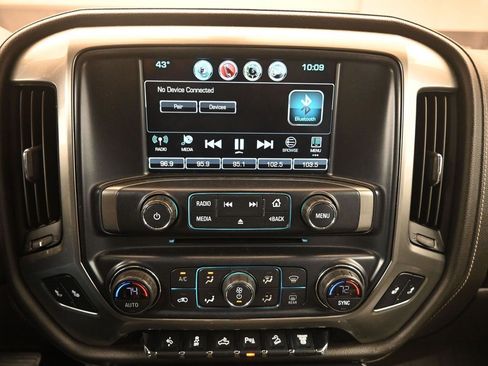 Used 2019 Chevrolet Silverado 2500 LTZ w/ Duramax Plus Package image 11