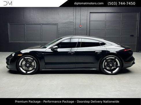 Used 2020 Porsche Taycan 4S w/ Premium Package image 4