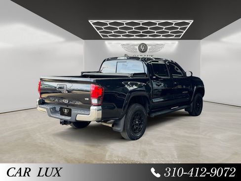 Used 2020 Toyota Tacoma SR5 image 5