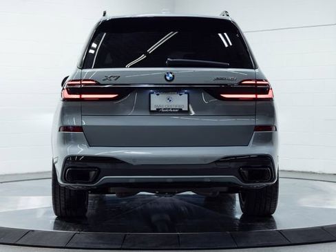 Certified 2023 BMW X7 xDrive40i w/ M Sport Package image 7