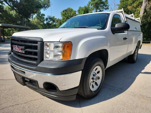 Used 2013 GMC Sierra 1500 W/T RWD image 4