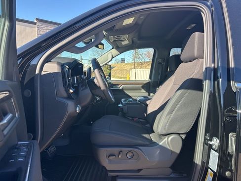 New 2026 GMC Sierra 2500 SLE w/ SLE Value Package; image 15
