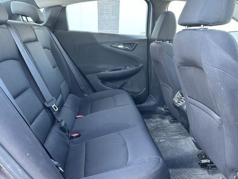 Used 2016 Chevrolet Malibu LT image 17