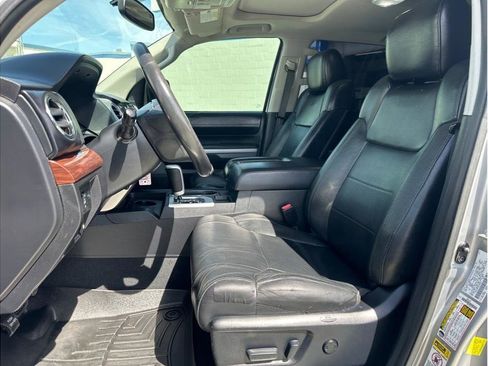 Used 2014 Toyota Tundra Limited image 12