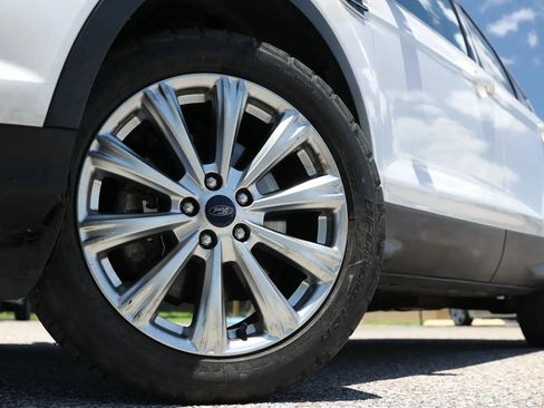Used 2017 Ford Escape Titanium AWD/4WD image 24