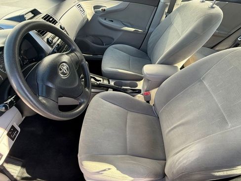 Used 2012 Toyota Corolla L image 5