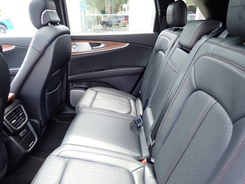 Used 2019 Lincoln Nautilus Black Label AWD/4WD image 18