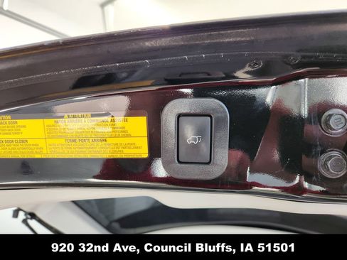 Used 2011 Toyota Venza AWD image 10