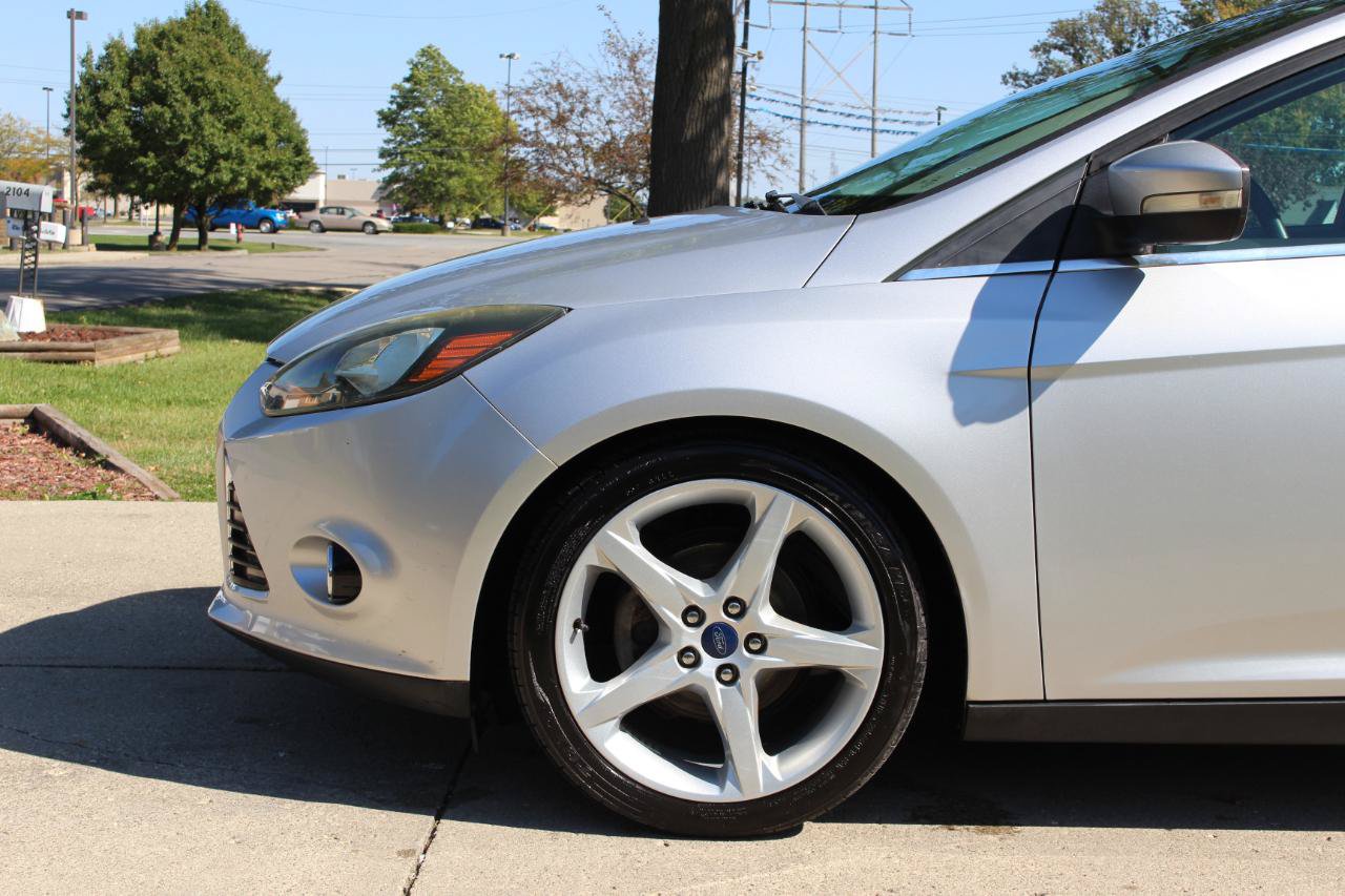 Used 2014 Ford Focus Titanium FWD image 48