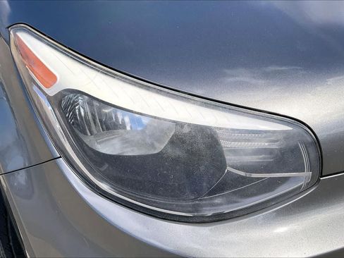 Used 2019 Kia Soul FWD image 25