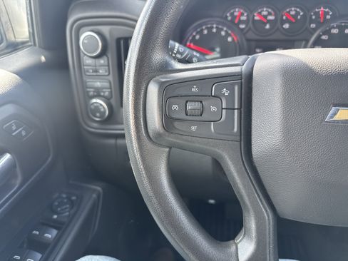 Used 2023 Chevrolet Silverado 1500 Custom image 18