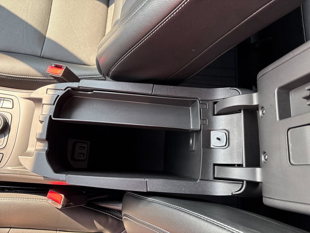 Used 2023 GMC Terrain SLT w/ Tech Package FWD image 25