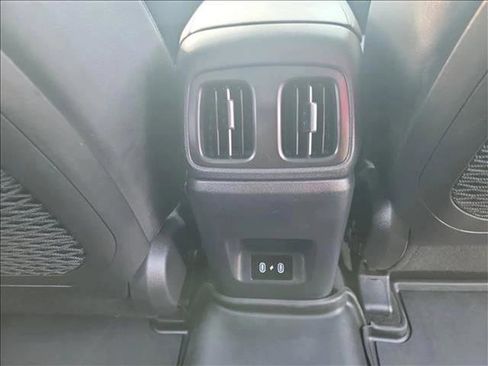 Used 2025 Hyundai Tucson Limited AWD/4WD image 17