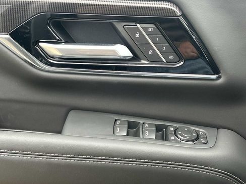 New 2026 GMC Yukon Elevation image 33