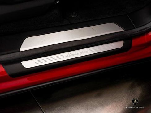 Used 2024 Lamborghini Urus S AWD/4WD image 39