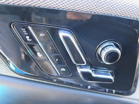 New 2026 Cadillac Optiq Luxury 1 image 11