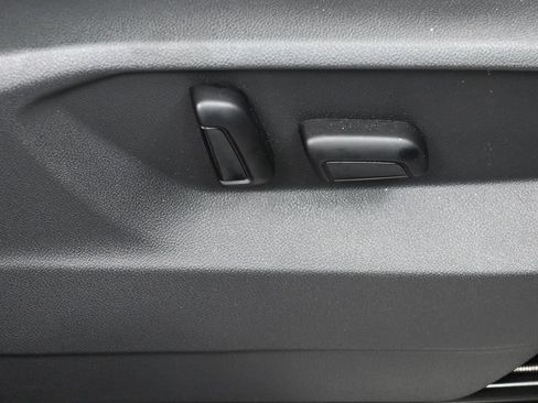 Used 2024 Volkswagen Atlas SEL Premium R-Line AWD/4WD image 38