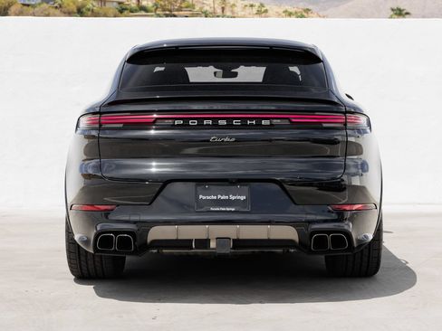 Certified 2025 Porsche Cayenne Turbo AWD/4WD image 6