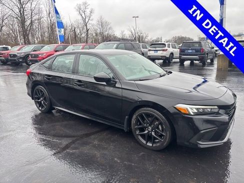 Used 2023 Honda Civic Sport image 1