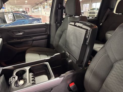New 2026 RAM 1500 Express AWD/4WD image 31