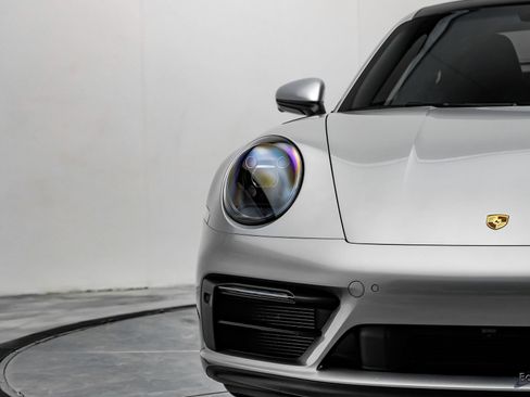 Used 2024 Porsche 911 Carrera GTS image 32