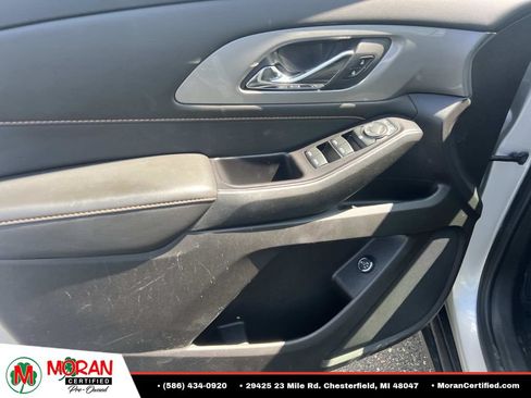 Used 2020 Chevrolet Traverse LT FWD image 16