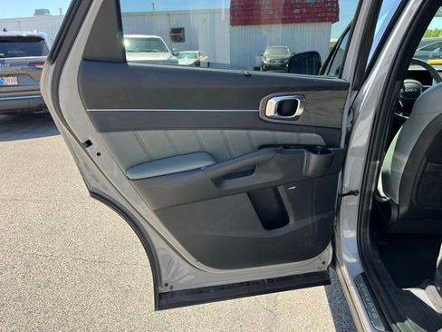 Certified 2024 Kia Sorento SX Prestige w/ Sage Leather Package AWD/4WD image 33